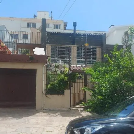 Buy this 3 bed house on Rua Sinimbu in Petrópolis, Porto Alegre - RS
