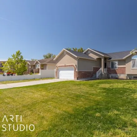 Buy this 6 bed house on West 2890 South in Syracuse, UT 84075