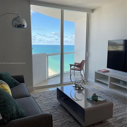 Image 7 - The Casablanca On The Ocean Hotel, 6345 Collins Avenue, Miami Beach, FL 33141, USA - Apartment for rent