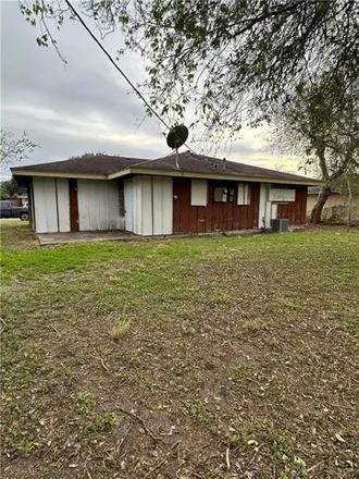 Image 7 - 121 Cactus Drive, Robstown, TX 78380, USA - House for sale