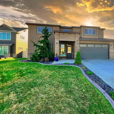 Buy this 4 bed house on 1367 Diamond Drive in West Richland, WA 99353