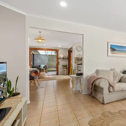 Rent this 4 bed house on Sanctuary Point NSW 2540