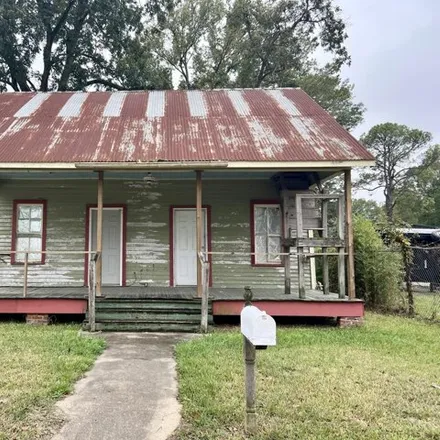 Buy this studio house on Rue Cotton Ouest in Ville Platte, LA 70586