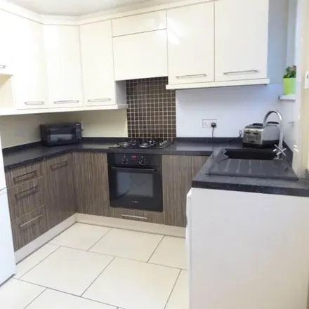 Rent this 2 bed townhouse on Manor Rise in Huddersfield, HD4 6NR
