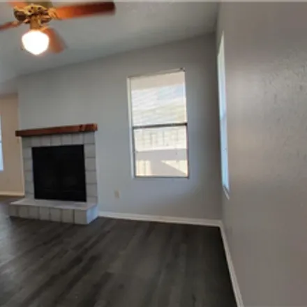 Image 3 - 8705 Schick Road, Austin, TX 78729, USA - Townhouse for rent