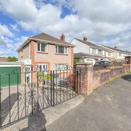 Buy this 3 bed house on Farnaby Close in Newport, NP19 9PN