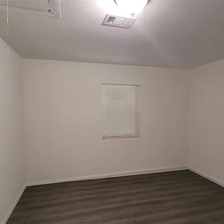 Image 7 - 3542 Lampasas Avenue, Westwood Park, Dallas, TX 75233, USA - Room for rent