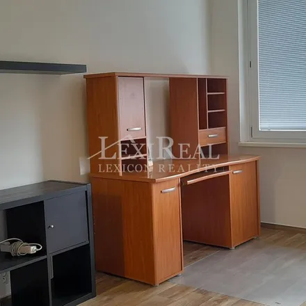 Image 2 - Mlejn, Mládí, 155 00 Prague, Czechia - Apartment for rent