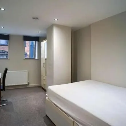 Image 7 - Sycamore Suites, 4-6 St Peter's Close, Sheffield, S1 2EN, United Kingdom - Apartment for rent