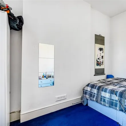 Image 5 - Hemberton Road, Stockwell Park, London, SW9 9LE, United Kingdom - Townhouse for rent