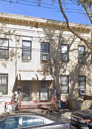 Image 1 - 1427 65th Street, New York, NY 11219, USA - Townhouse for sale