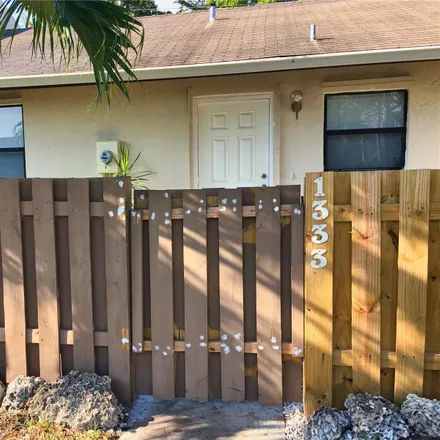 Image 2 - 1333 Woodpecker Street, Homestead, FL 33035, USA - Townhouse for rent