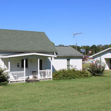 Buy this 3 bed house on 1001 North Walnut Street in Willow Springs, Howell County