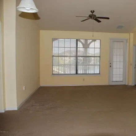 Rent this 3 bed condo on unnamed road in Jacksonville, FL 32258