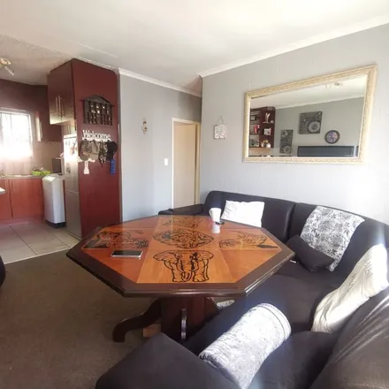 Image 3 - Von Wielligh Street, Groblerpark, Roodepoort, 1725, South Africa - Townhouse for rent