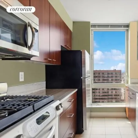 Image 2 - One Carnegie Hill, 213 East 96th Street, New York, NY 10029, USA - Apartment for sale