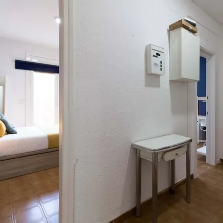 Image 4 - Carrer de Tossa, 8, 08032 Barcelona, Spain - Room for rent