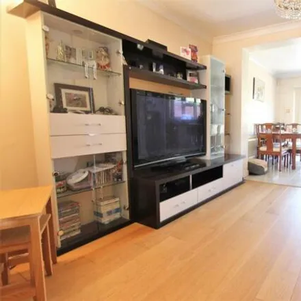 Image 5 - Morton Way, London, N14 7AP, United Kingdom - Duplex for sale