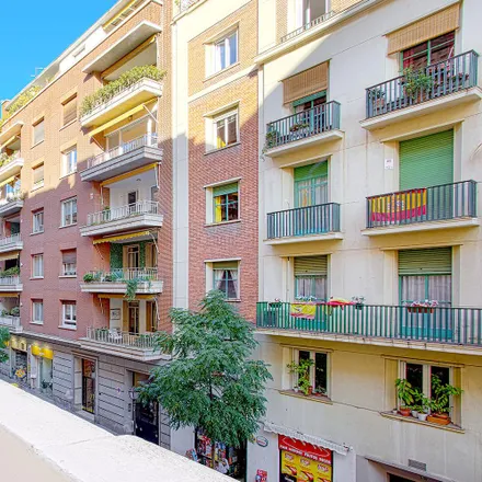 Image 7 - Madrid, Las Tortillas de Gabino, Calle de Rafael Calvo, 20, 28010 Madrid - Apartment for rent