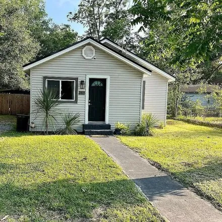 Buy this 3 bed house on 2817 Lowell Avenue in West Jacksonville, Jacksonville