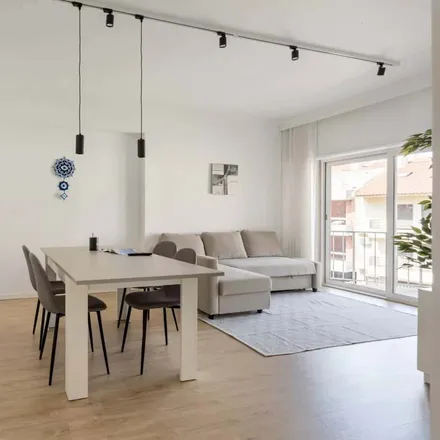 Image 4 - Rua Sampaio Bruno 19, Cascais, Portugal - Apartment for rent
