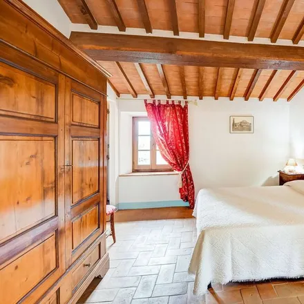 Rent this 5 bed house on Radicofani in Via Cassia, Radicofani SI