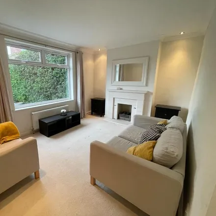 Rent this 3 bed house on Saxon Drive in London, W3 0NX
