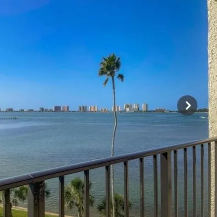 Buy this 2 bed condo on 158 Oakmont Lane in Belleair, Pinellas County