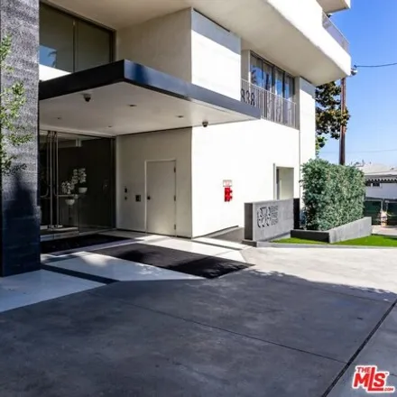 Image 2 - Plaza Towers, 838 North Doheny Drive, West Hollywood, CA 90069, USA - Condo for rent