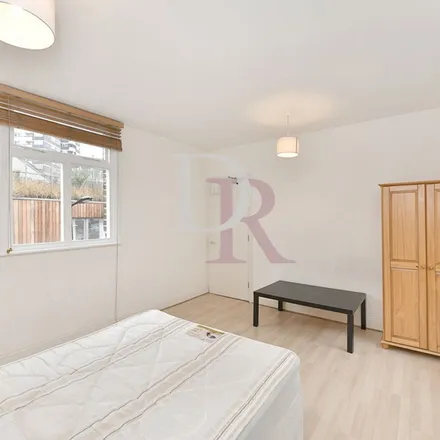 Image 5 - Nando's, 227-229 Kentish Town Road, London, NW5 2JU, United Kingdom - Apartment for rent