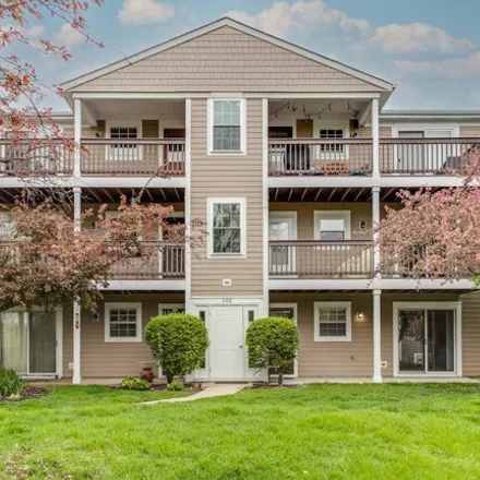 Rent this 2 bed condo on Jimmy John's in East Winchester Road, Libertyville