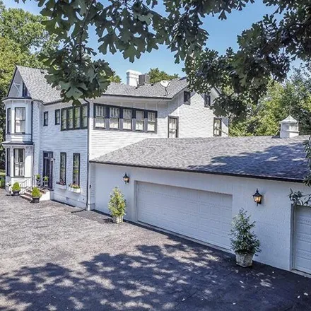 Image 5 - 229 East Lexington Avenue, Beverly Hills, Danville, KY 40422, USA - House for sale