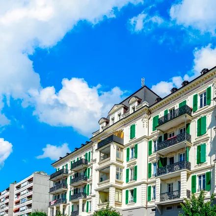 Rent this 4 bed apartment on Rue des Sablons 49 in 2000 Neuchâtel, Switzerland
