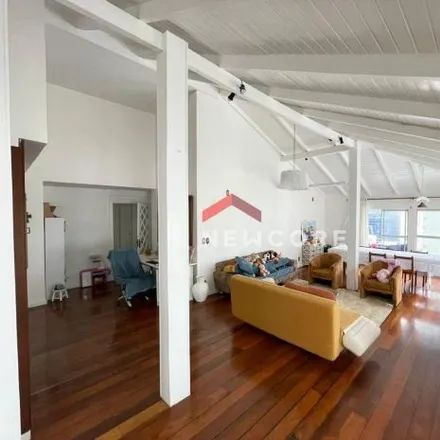 Buy this 4 bed apartment on Rua 4100 in Centro, Balneário Camboriú - SC