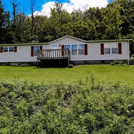 Buy this studio apartment on 7058 Lee Highway in Smyth County, VA 24311
