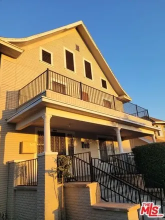 Image 2 - 1475 West 41st Place, Los Angeles, CA 90062, USA - House for sale