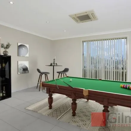 Image 8 - 16 George Best Crescent, Baulkham Hills NSW 2153, Australia - Apartment for rent