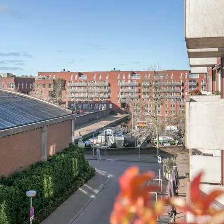 Rent this 2 bed apartment on Veilingstraat 51 in 3521 BE Utrecht, Netherlands