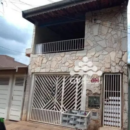 Buy this 4 bed house on Rua Júlio César Soares in Maria Antônia, Sumaré - SP