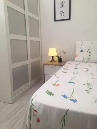 Rent this 1 bed room on Avenida de Peña Prieta in 52, 28038 Madrid