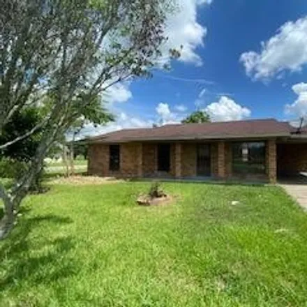 Buy this 3 bed house on 607 Legion Drive in Marksville, LA 71351