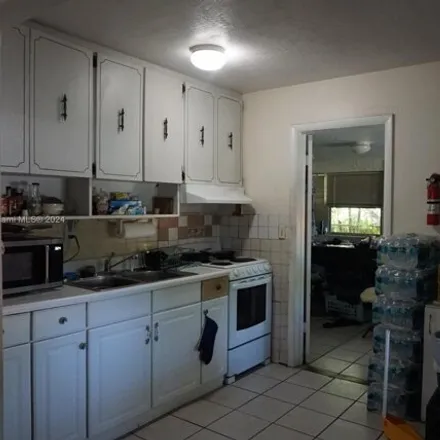 Image 7 - 402 North 56th Avenue, Hollywood, FL 33021, USA - House for sale