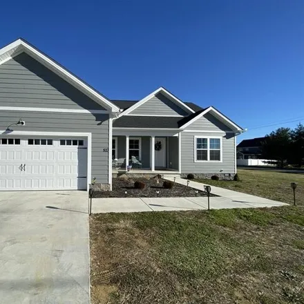 Buy this 3 bed house on Bluegrass Road in Franklin, KY 42134