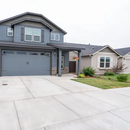 Buy this 3 bed house on 2571 Northwest Ivy Avenue in Redmond, OR 97756