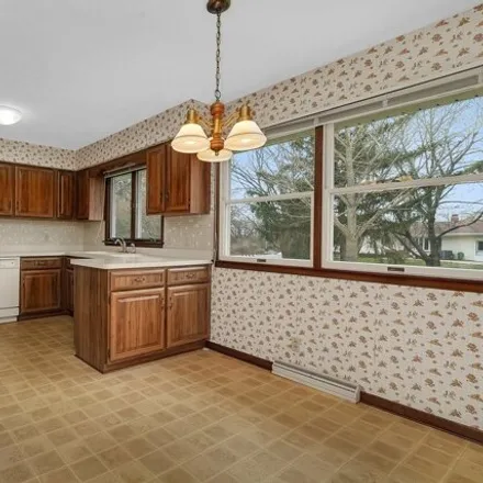 Image 3 - 125 Glenwood Lane, Morris, IL 60450, USA - House for sale