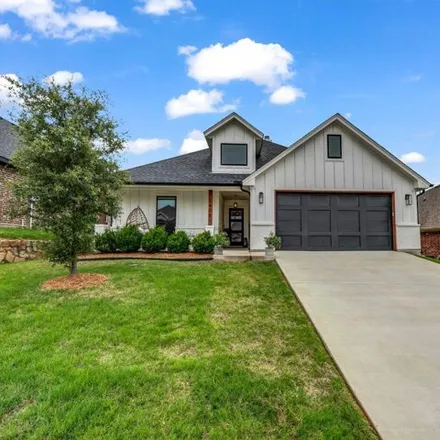 Image 1 - 1330 Town Creek Circle, Weatherford, TX 76086, USA - House for sale