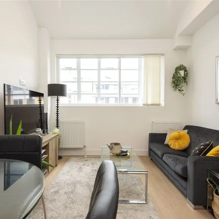 Image 3 - Woodfield Avenue, London, SW16 1LQ, United Kingdom - Apartment for rent