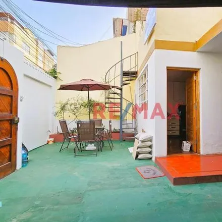 Buy this 3 bed house on Calle Los Huancas in San Miguel, Lima Metropolitan Area 15087