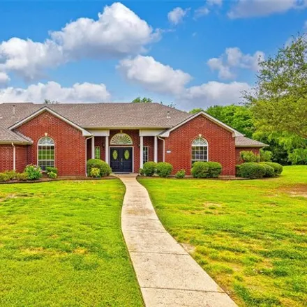 Buy this 4 bed house on 930 Heatherwood Dr in Wylie, Texas