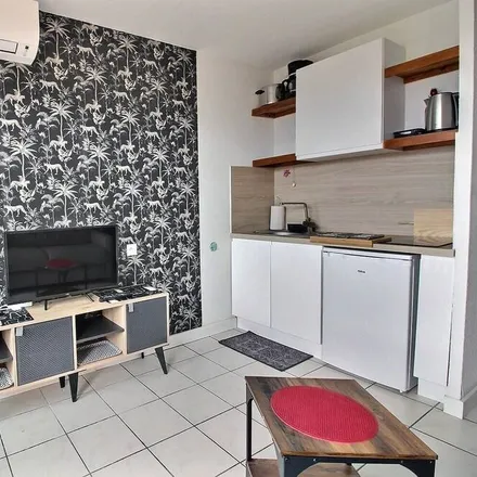 Image 2 - 66140 Canet-en-Roussillon, France - Apartment for rent